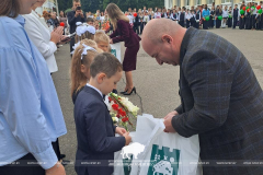 Беловежская пуща поздравила первоклассников Каменюкской школы с Днем знаний