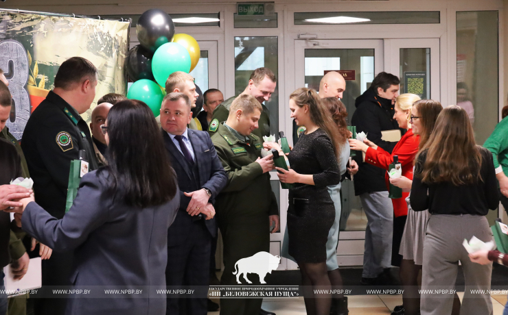 Поздравили с праздником 23 февраля